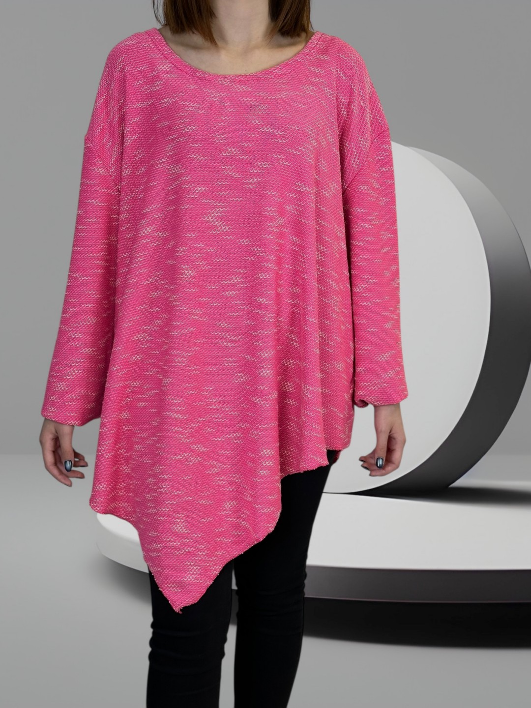 Εντυπωσιακή Μπλούζα με Ασύμμετρο Ντιζάιν Εντυπωσιακή Μπλούζα με Ασύμμετρο Ντιζάιν