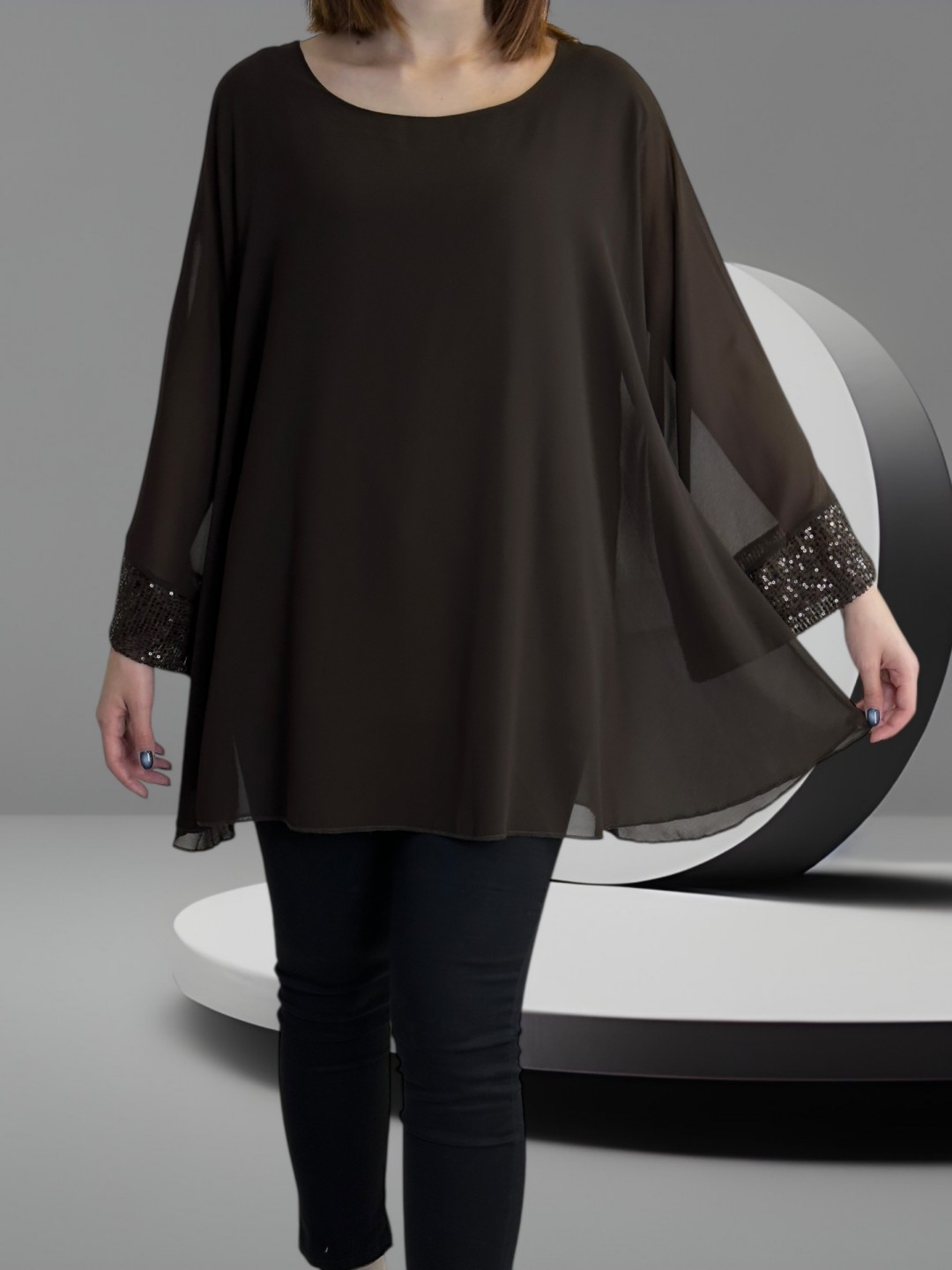 Elegant Μπλούζα από Μουσελίνα με Λαμπερές Παγιέτες Elegant Μπλούζα από Μουσελίνα με Λαμπερές Παγιέτες