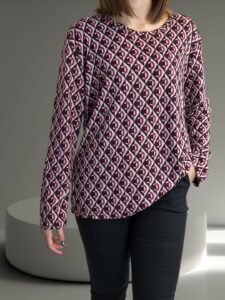 Μπλούζα με Μοντέρνο Γραφικό Μοτίβο