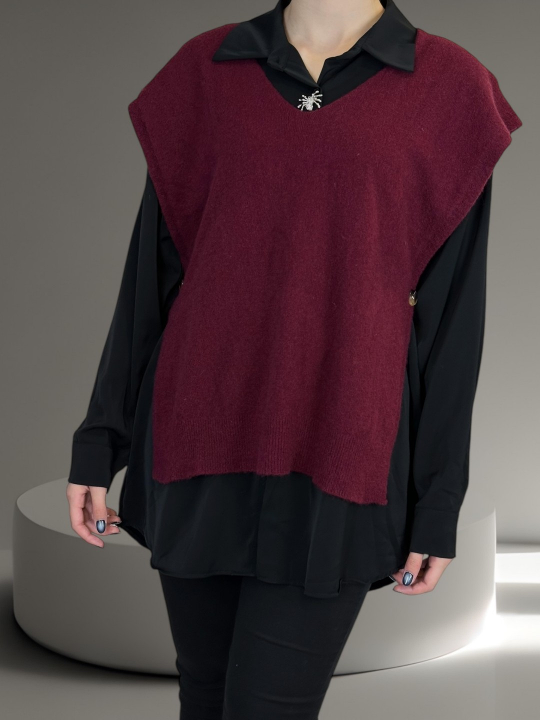 Minimal Πλεκτό Γιλέκο Λεπτής Υφής Minimal Πλεκτό Γιλέκο Λεπτής Υφής