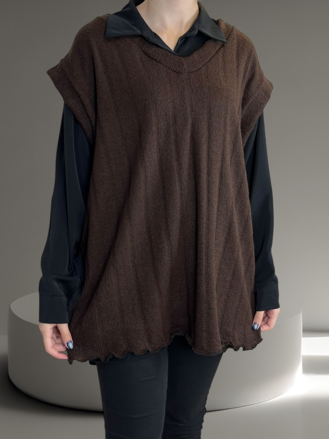 Απαλή Πλεκτή Καζάκα με Θηλυκή V Γραμμή Απαλή Πλεκτή Καζάκα με Θηλυκή V Γραμμή