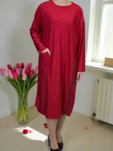 Glam Φόρεμα με Λάμψη Στρας και Μοντέρνα Τσέπη