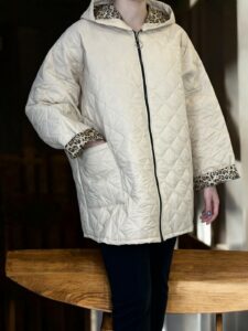 Μπουφάν Ελαφρύ με Εντυπωσιακή Λεοπάρ Φόδρα