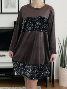 Κομψό Βελούδινο Φόρεμα με Λαμπερές Παγιέτες