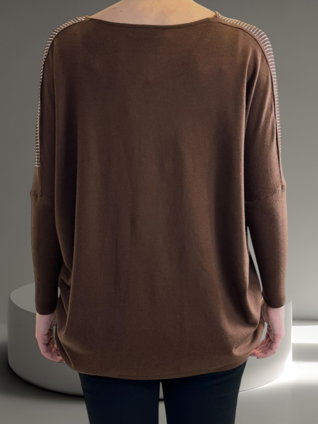 Πουλόβερ με Στρας για Λαμπερό Στυλ Πουλόβερ με Στρας για Λαμπερό Στυλ