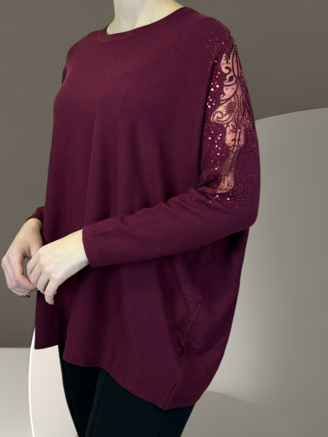 Elegant Πουλόβερ με Διάφανα Μανίκια Elegant Πουλόβερ με Διάφανα Μανίκια