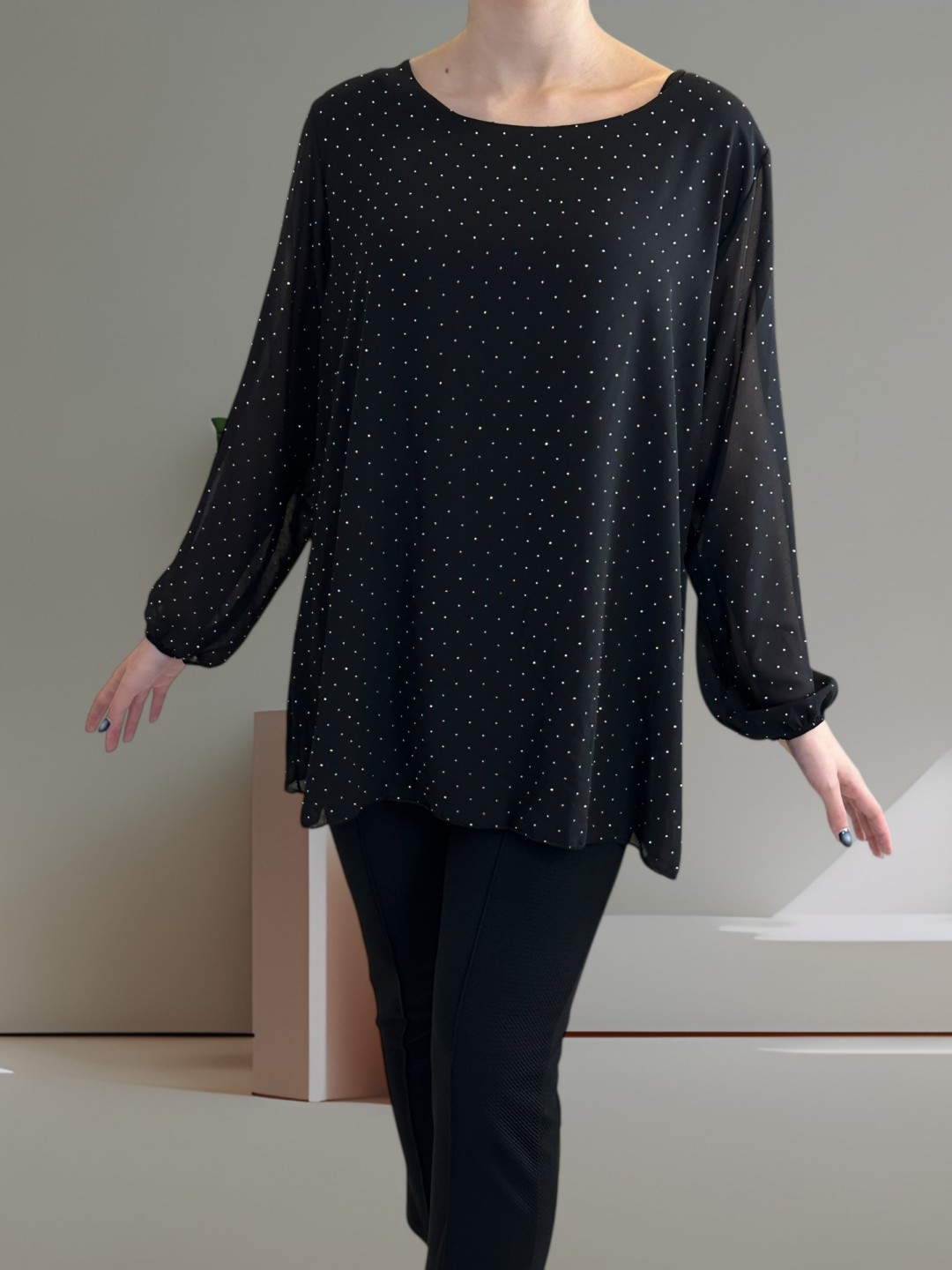 Μαύρη Μπλούζα Μουσελίνα με Στρας Μαύρη Μπλούζα Μουσελίνα με Στρας