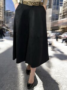 Μαύρη Σουέτ Φούστα με Λεοπάρ Ζώνη