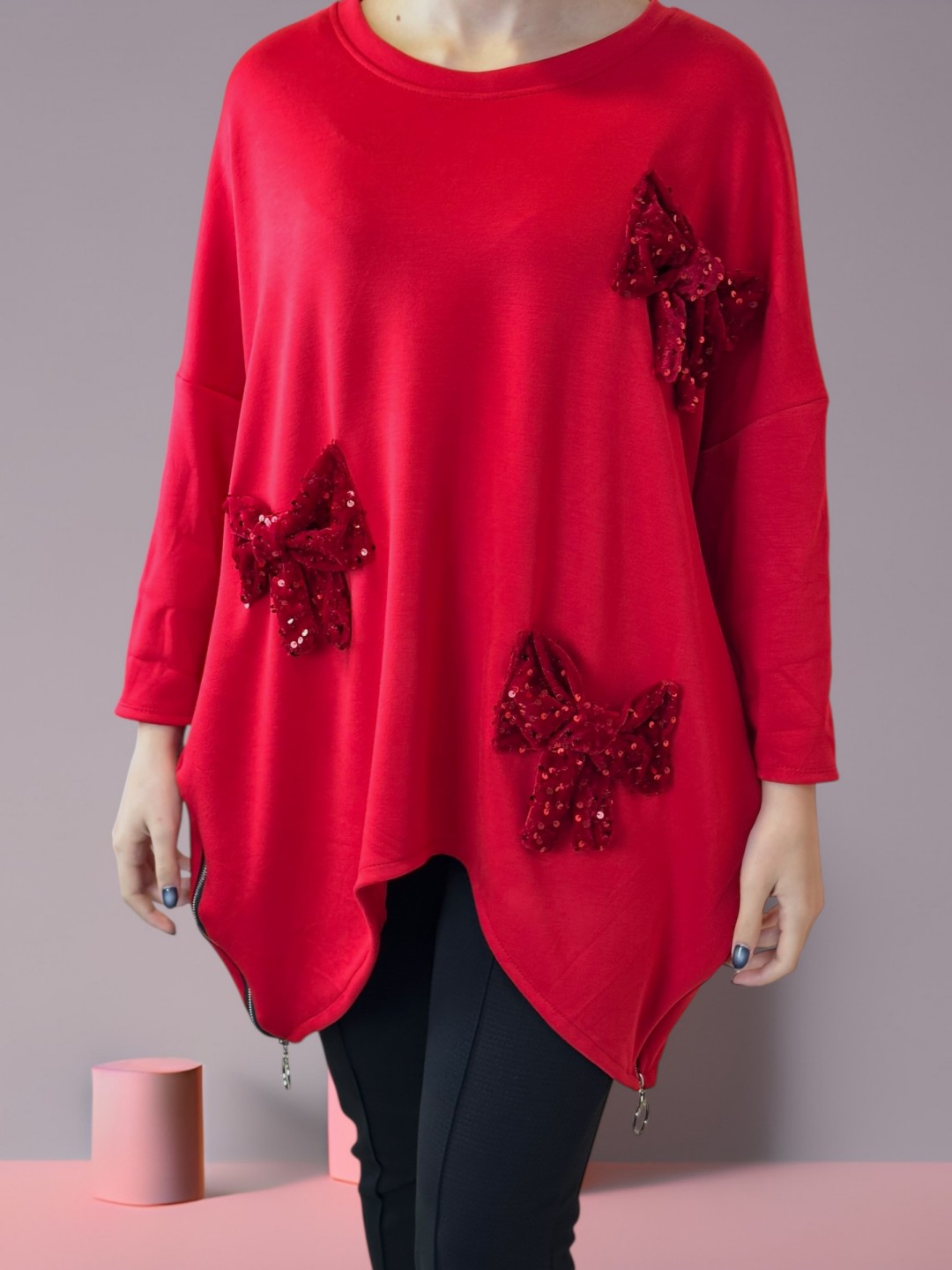 Μπλούζα με Διακοσμητική Κορδέλα Μπροστά και Πλαϊνή Αλυσίδα Μπλούζα με Διακοσμητική Κορδέλα Μπροστά και Πλαϊνή Αλυσίδα