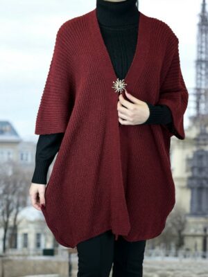 Modern πλεκτή ζακέτα κοντομάνικη για layering στυλ