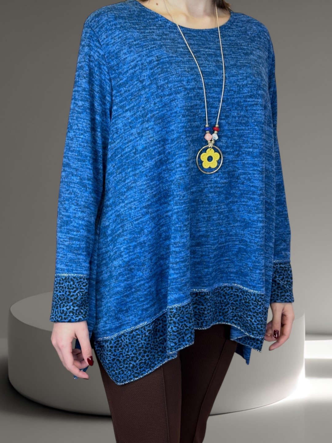 Μπλούζα με Decor Necklace Μπλούζα με Decor Necklace