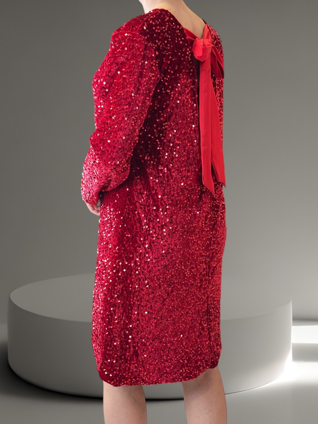 Glam Φόρεμα με Παγιέτες και Μεγάλο Δέσιμο Bow Back Glam Φόρεμα με Παγιέτες και Μεγάλο Δέσιμο Bow Back