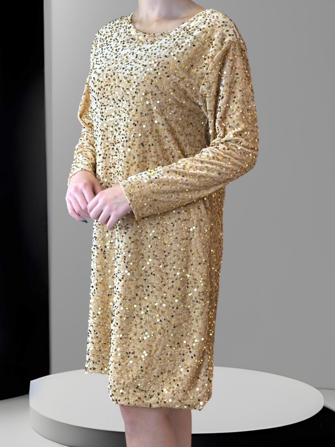 Glam Φόρεμα με Παγιέτες και Μεγάλο Δέσιμο Bow Back Glam Φόρεμα με Παγιέτες και Μεγάλο Δέσιμο Bow Back