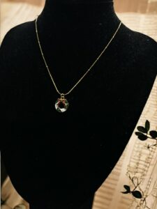 Holiday Κολιέ με Γιορτινά Στοιχεία