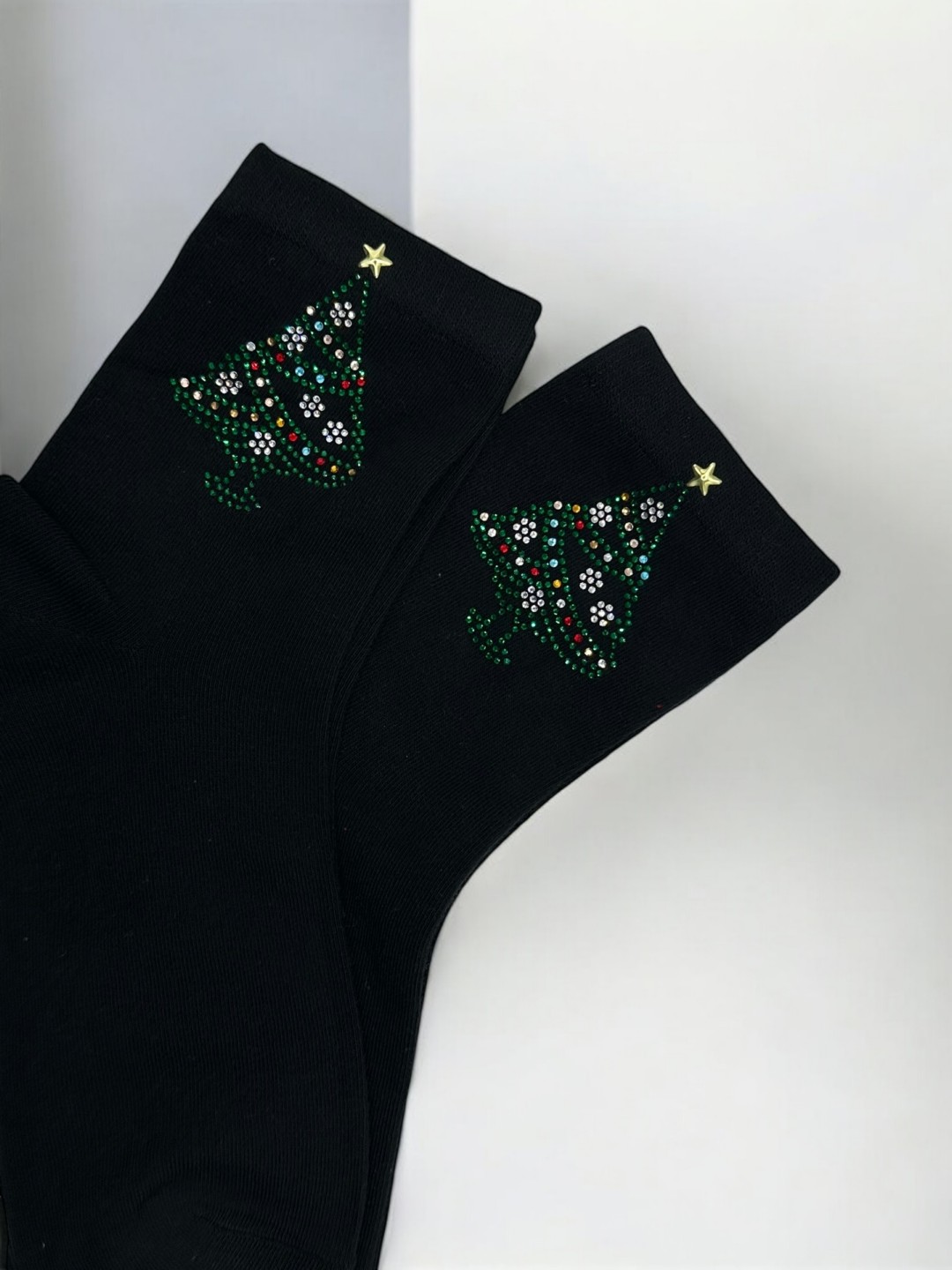 Χριστουγεννιάτικες Κάλτσες με Μοτίβο Δέντρου Χριστουγεννιάτικες Κάλτσες με Μοτίβο Δέντρου