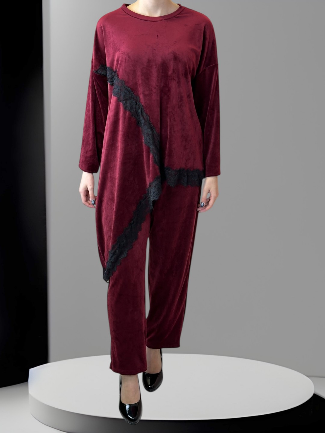 Elegant Ασύμμετρο Σετ με Εκλεπτυσμένη Δαντέλα Elegant Ασύμμετρο Σετ με Εκλεπτυσμένη Δαντέλα