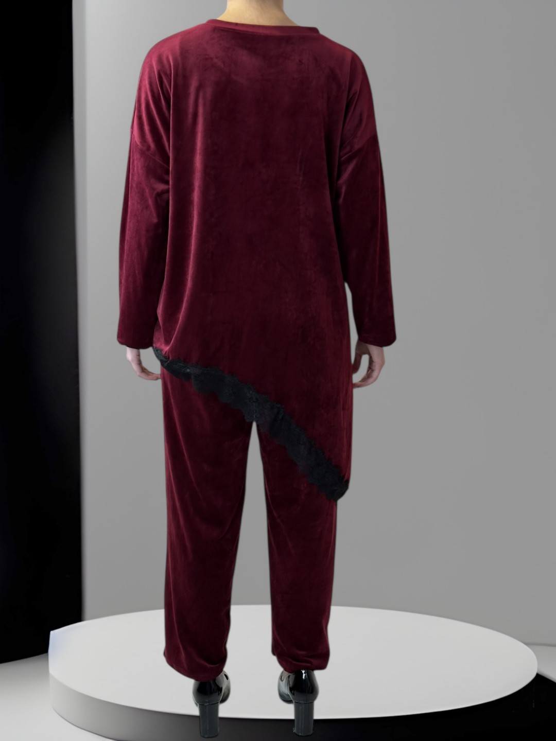 Elegant Ασύμμετρο Σετ με Εκλεπτυσμένη Δαντέλα Elegant Ασύμμετρο Σετ με Εκλεπτυσμένη Δαντέλα