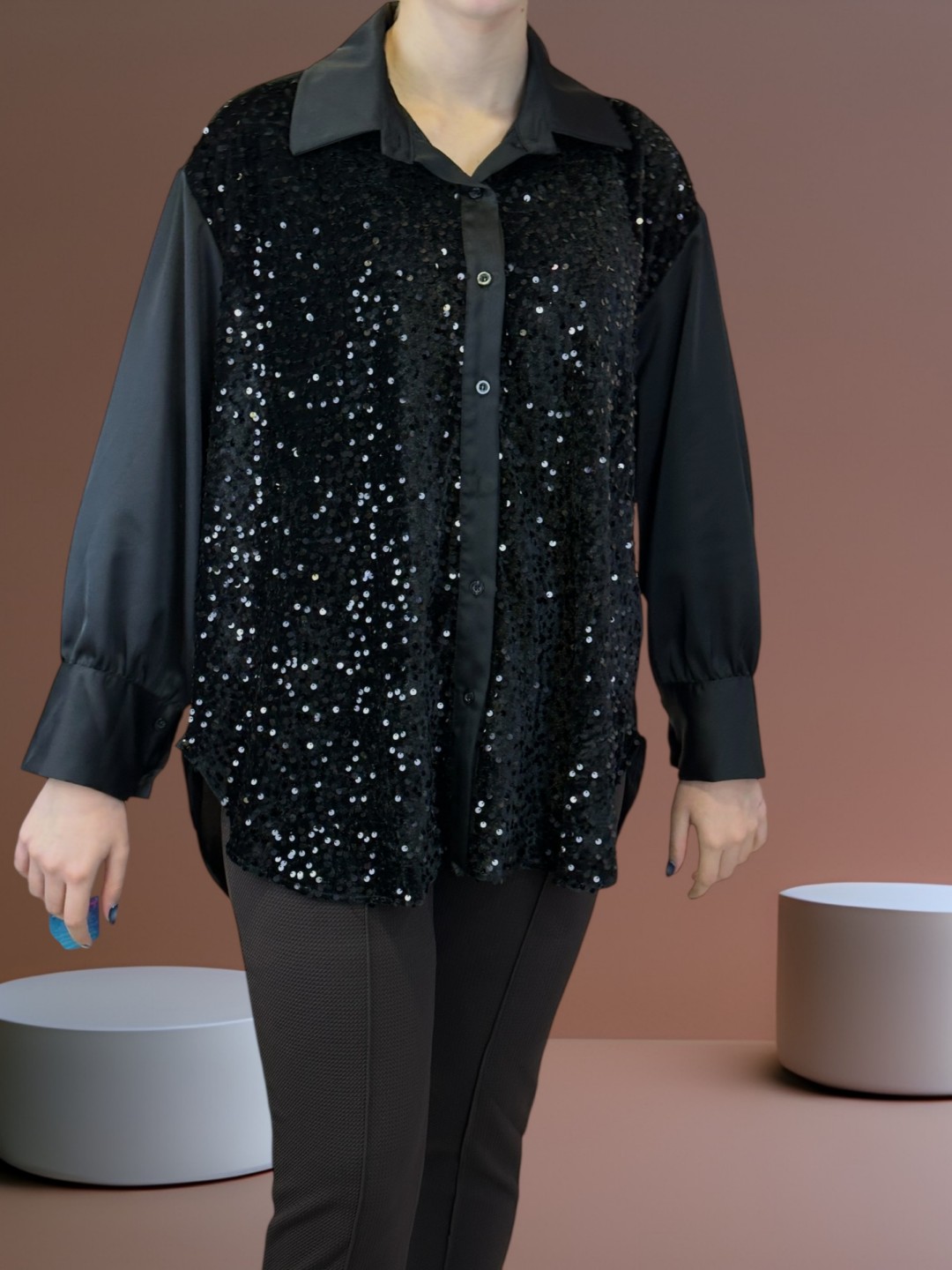 Elegant Σατέν Πουκάμισο με Παγιέτες Μπροστά Elegant Σατέν Πουκάμισο με Παγιέτες Μπροστά