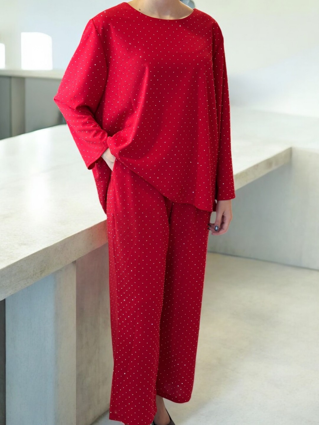 Luxury Σετ Στρας σε Κομψό Κρεπ Υλικό Luxury Σετ Στρας σε Κομψό Κρεπ Υλικό