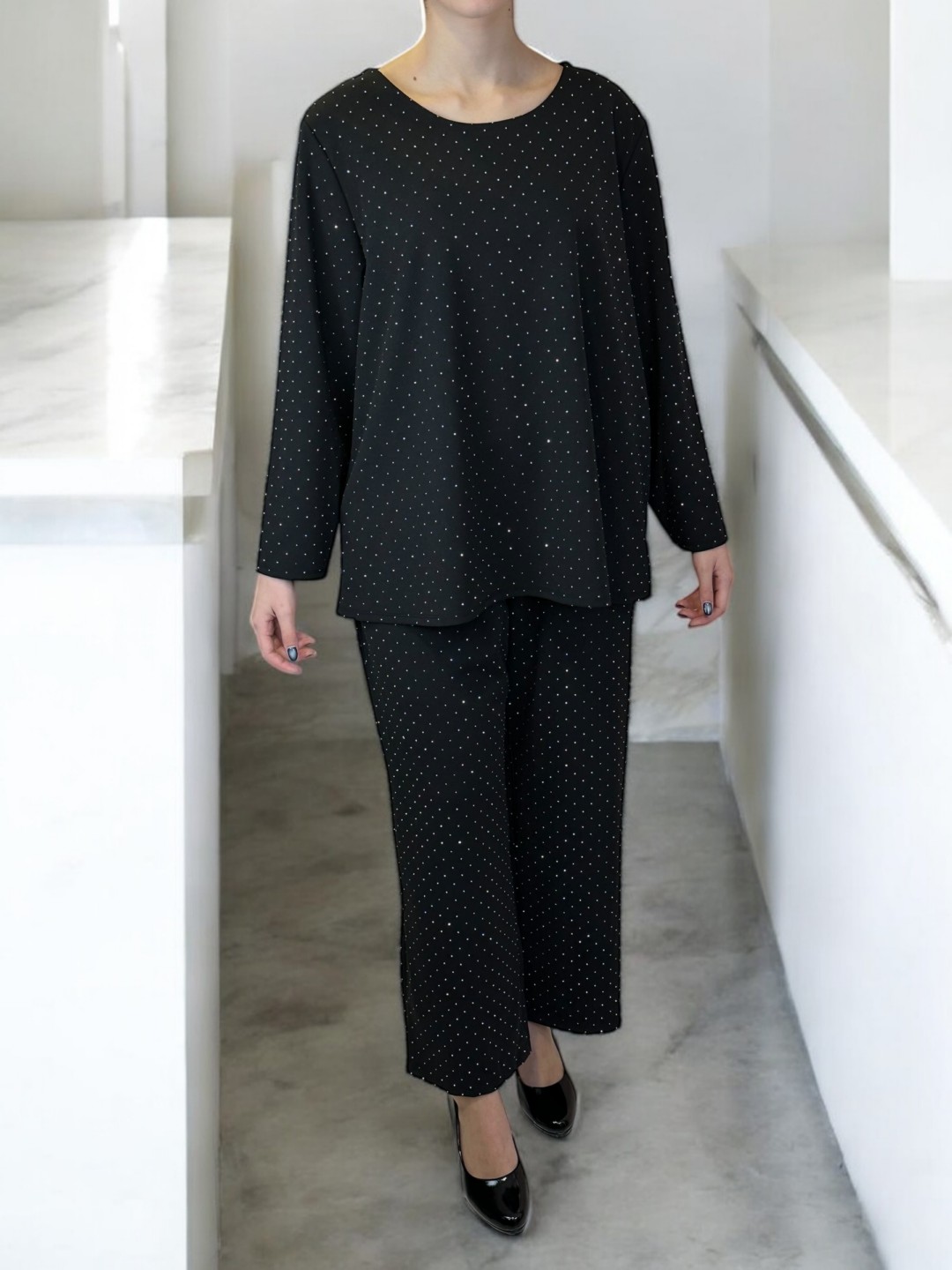 Luxury Σετ Στρας σε Κομψό Κρεπ Υλικό Luxury Σετ Στρας σε Κομψό Κρεπ Υλικό