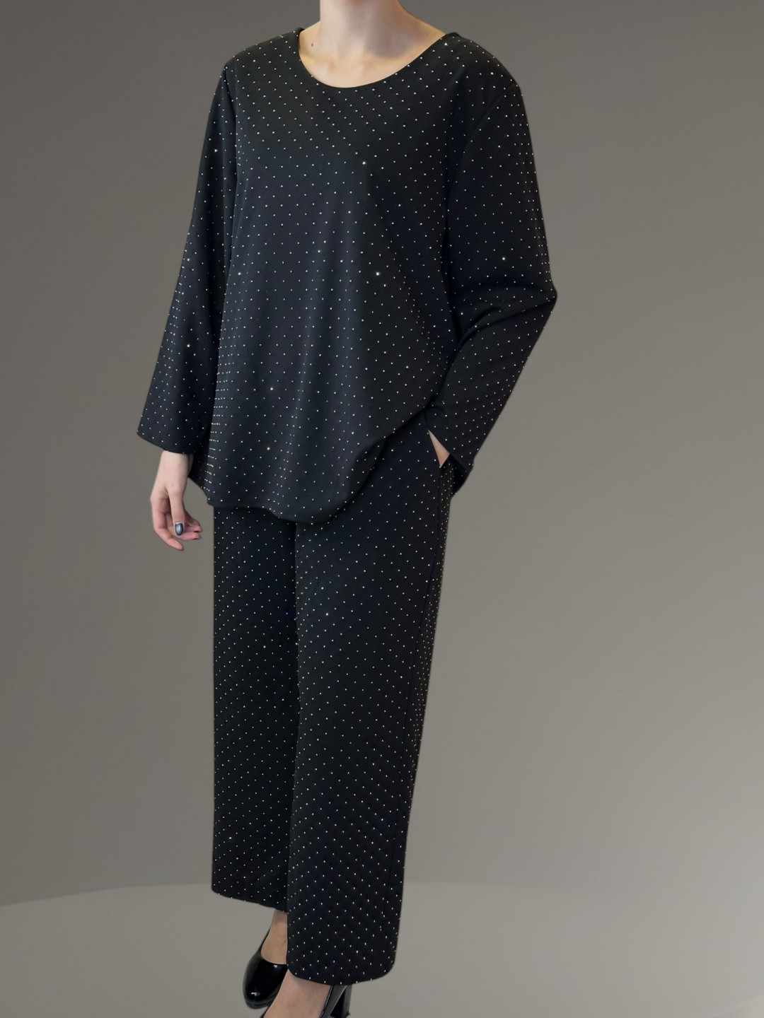 Luxury Σετ Στρας σε Κομψό Κρεπ Υλικό Luxury Σετ Στρας σε Κομψό Κρεπ Υλικό