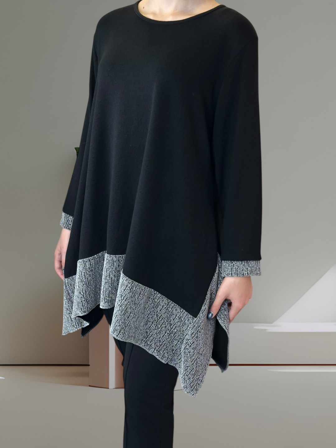 Μπλούζα με Λαμπερή Λουρεξ Λωρίδα Μπλούζα με Λαμπερή Λουρεξ Λωρίδα