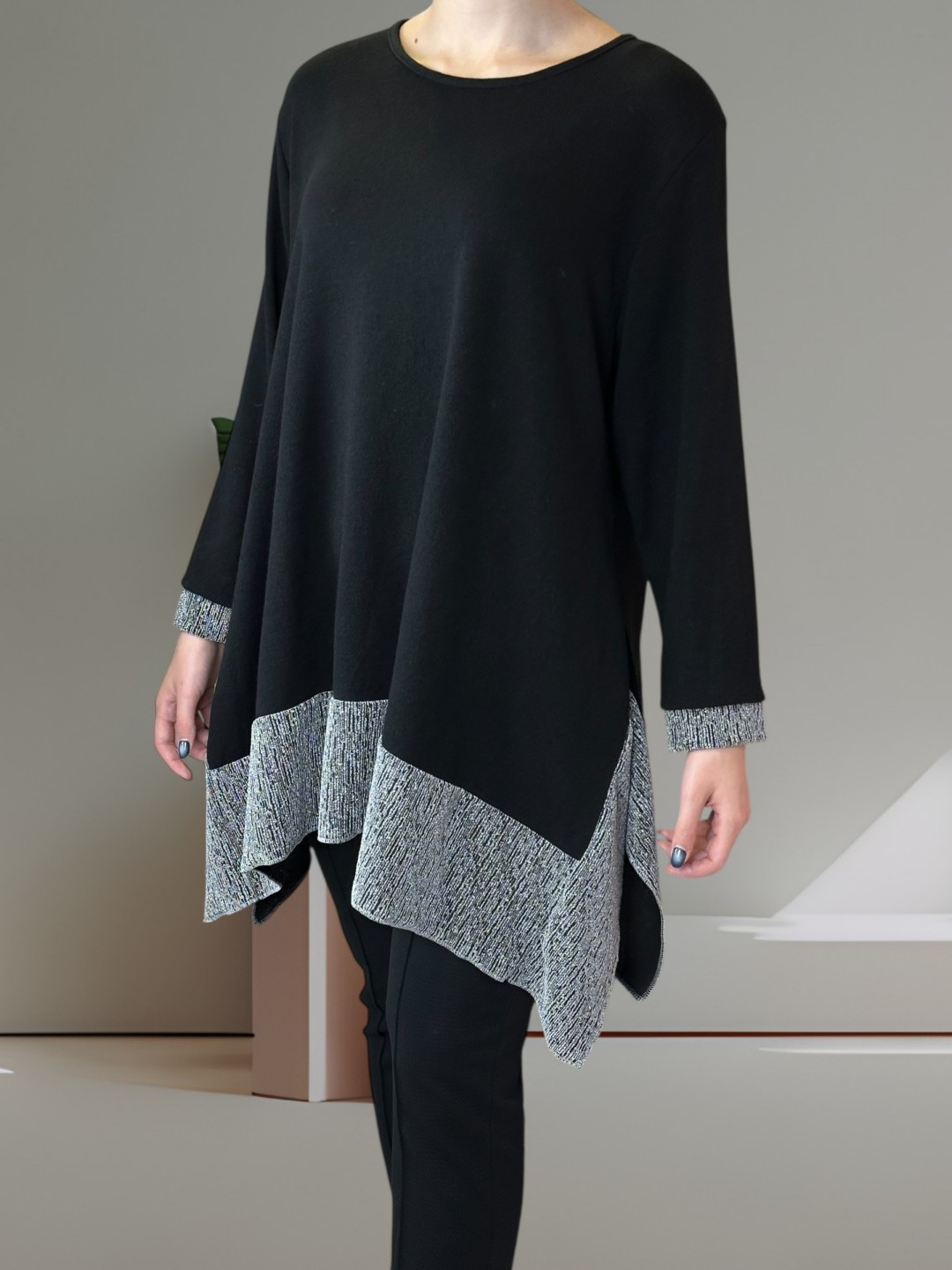 Μπλούζα με Λαμπερή Λουρεξ Λωρίδα Μπλούζα με Λαμπερή Λουρεξ Λωρίδα