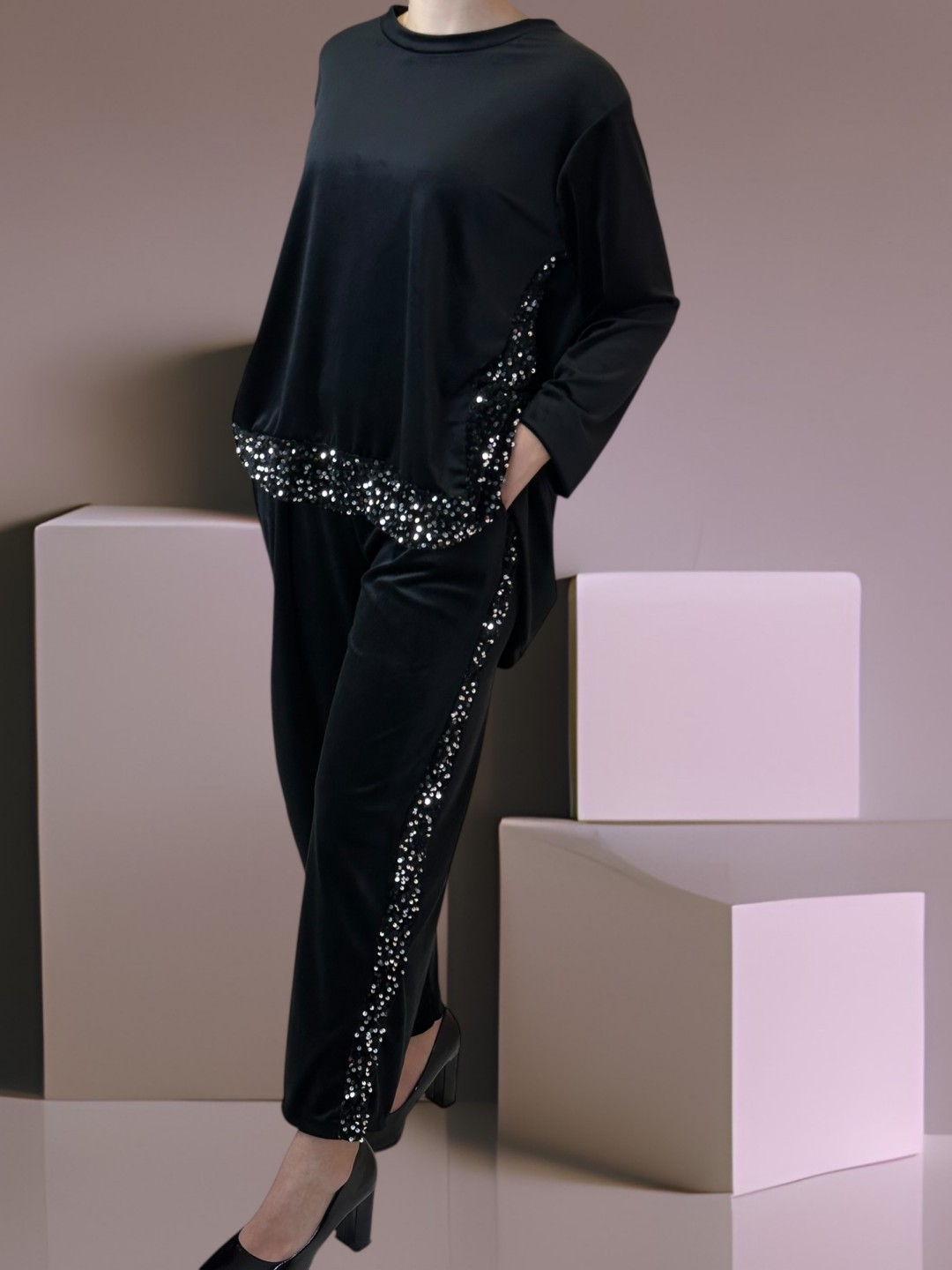 Glam Βελούδινο Σετ με Λάμψη Παγιέτας Glam Βελούδινο Σετ με Λάμψη Παγιέτας