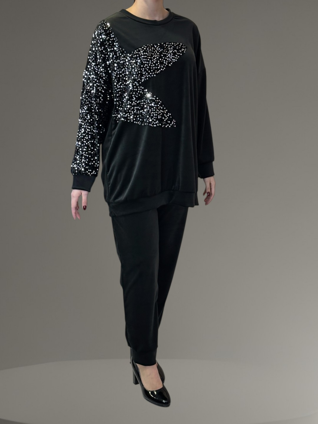 Σετ Βελούδο με Λεπτομέρεια Παγιέτας στα Μανίκια Σετ Βελούδο με Λεπτομέρεια Παγιέτας στα Μανίκια