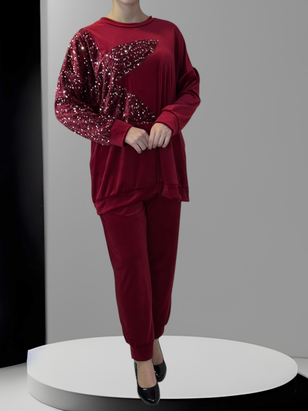 Σετ Βελούδο με Λεπτομέρεια Παγιέτας στα Μανίκια Σετ Βελούδο με Λεπτομέρεια Παγιέτας στα Μανίκια