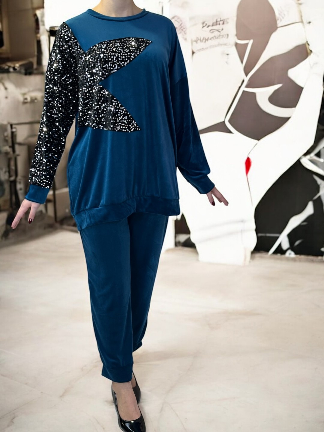 Σετ Βελούδο με Λεπτομέρεια Παγιέτας στα Μανίκια Σετ Βελούδο με Λεπτομέρεια Παγιέτας στα Μανίκια