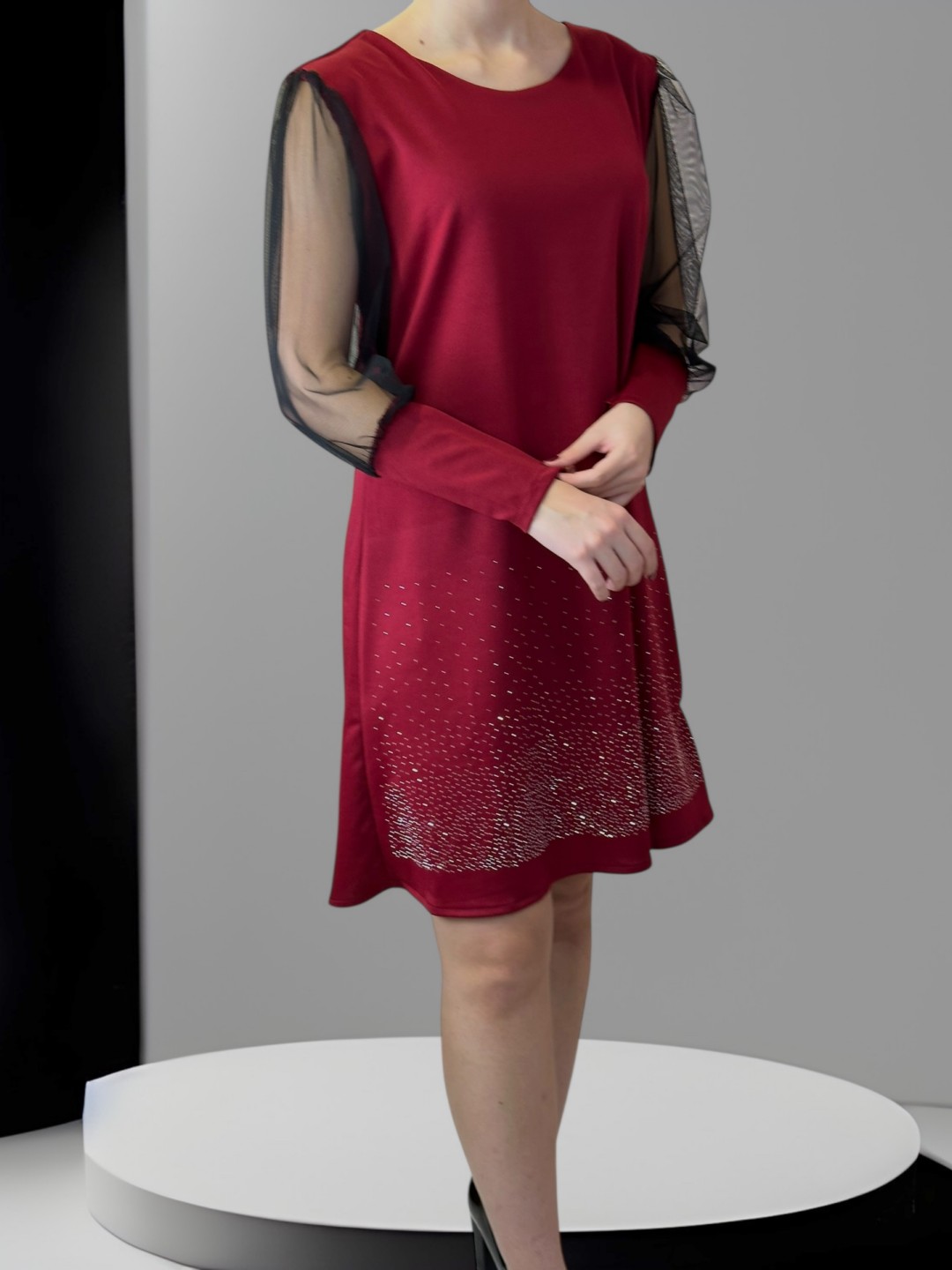 Elegant Dress με Strass Λεπτομέρειες & Διαφανή Μανίκια Elegant Dress με Strass Λεπτομέρειες & Διαφανή Μανίκια