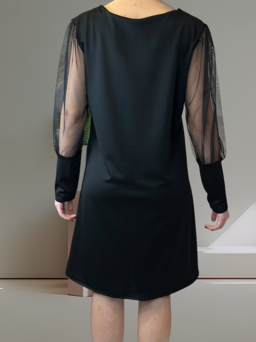 Elegant Dress με Strass Λεπτομέρειες & Διαφανή Μανίκια Elegant Dress με Strass Λεπτομέρειες & Διαφανή Μανίκια