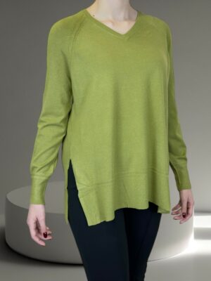 Απαλό Πουλόβερ με V Γραμμή