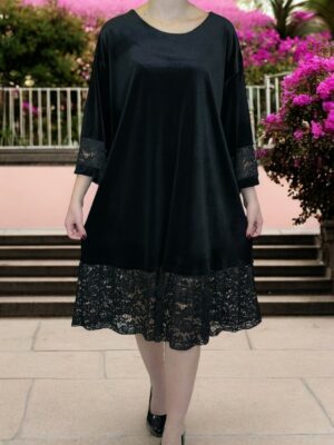 Γυναικείο Βελούδινο Φόρεμα με Κομψή Δαντέλα