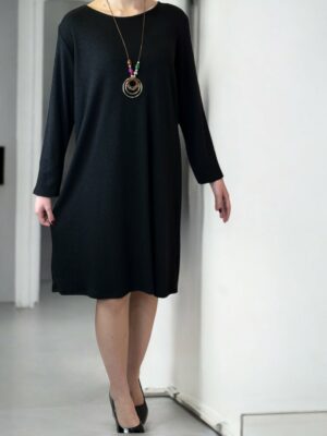 Φόρεμα με Κολιέ στον Λαιμό