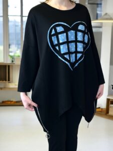 Μπλούζα με παγιετένιο σχέδιο μπροστά