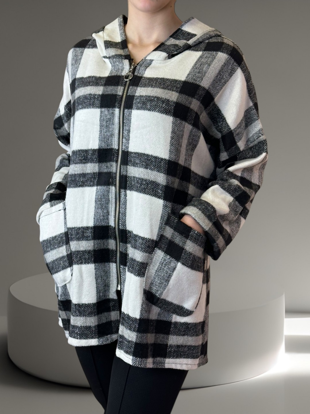 Καρό Πλεκτή Ζακέτα για Καθημερινά Looks Καρό Πλεκτή Ζακέτα για Καθημερινά Looks