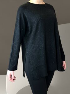 Premium Πουλόβερ V με Λαμπερή Ασημί Κλωστή