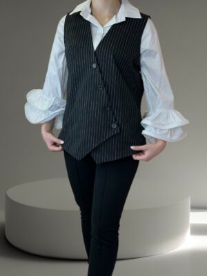 Στυλάτο ριγέ γιλέκο για κάθε εμφάνιση