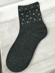 Κάλτσες με Διακριτικά Μικρά Λουλούδια