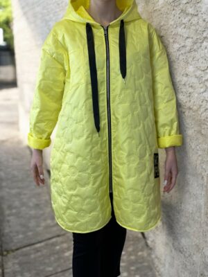 Ελαφρύ καπιτονέ μπουφάν με κουκούλα