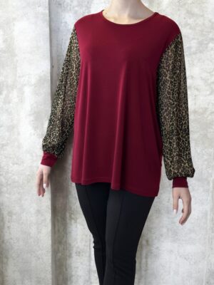 Chic μπλούζα με animal print μανίκι