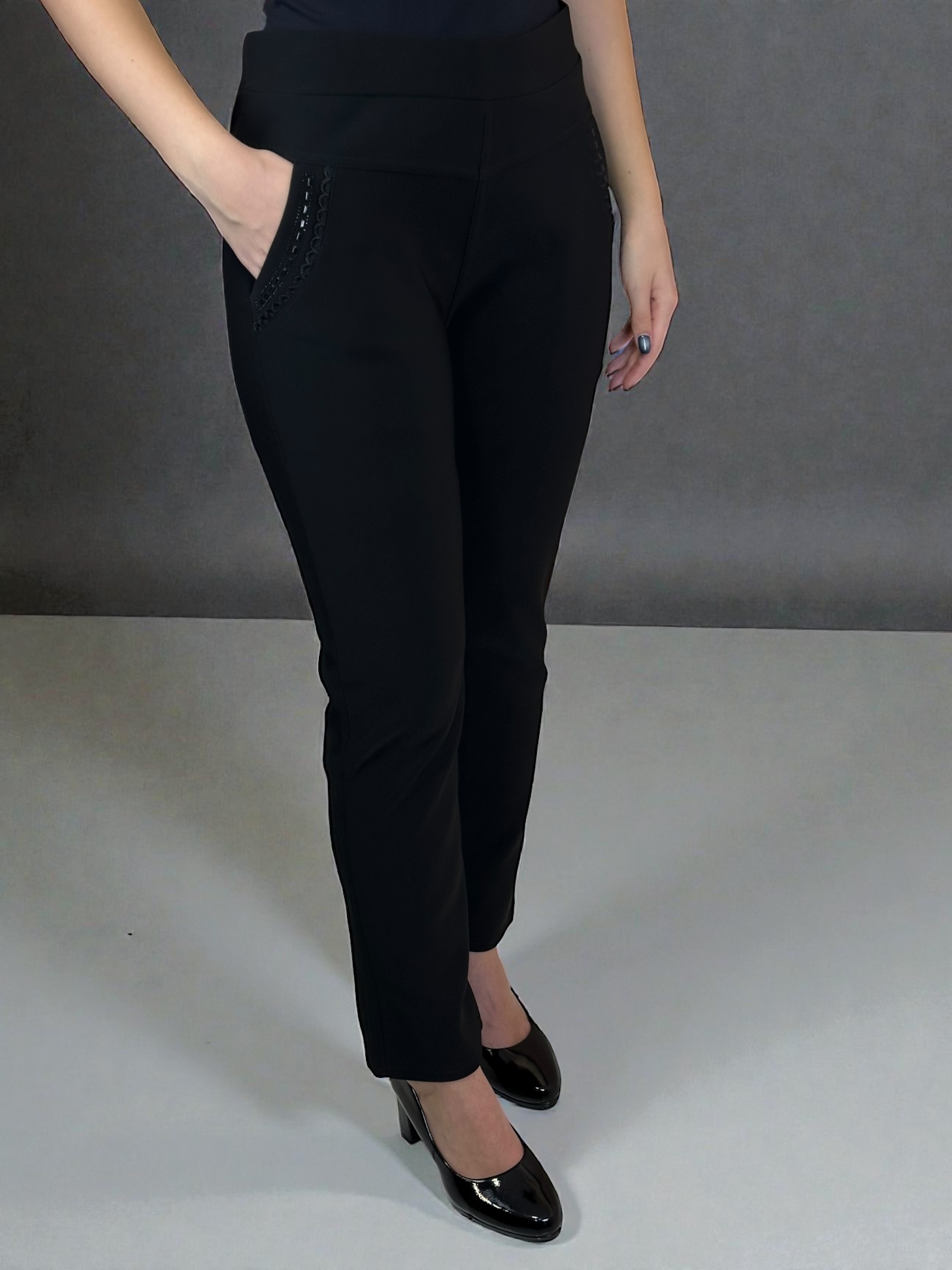 Ζεστό Κολάν Παντελόνι με Επένδυση και Λεπτομέρεια Δαντέλας