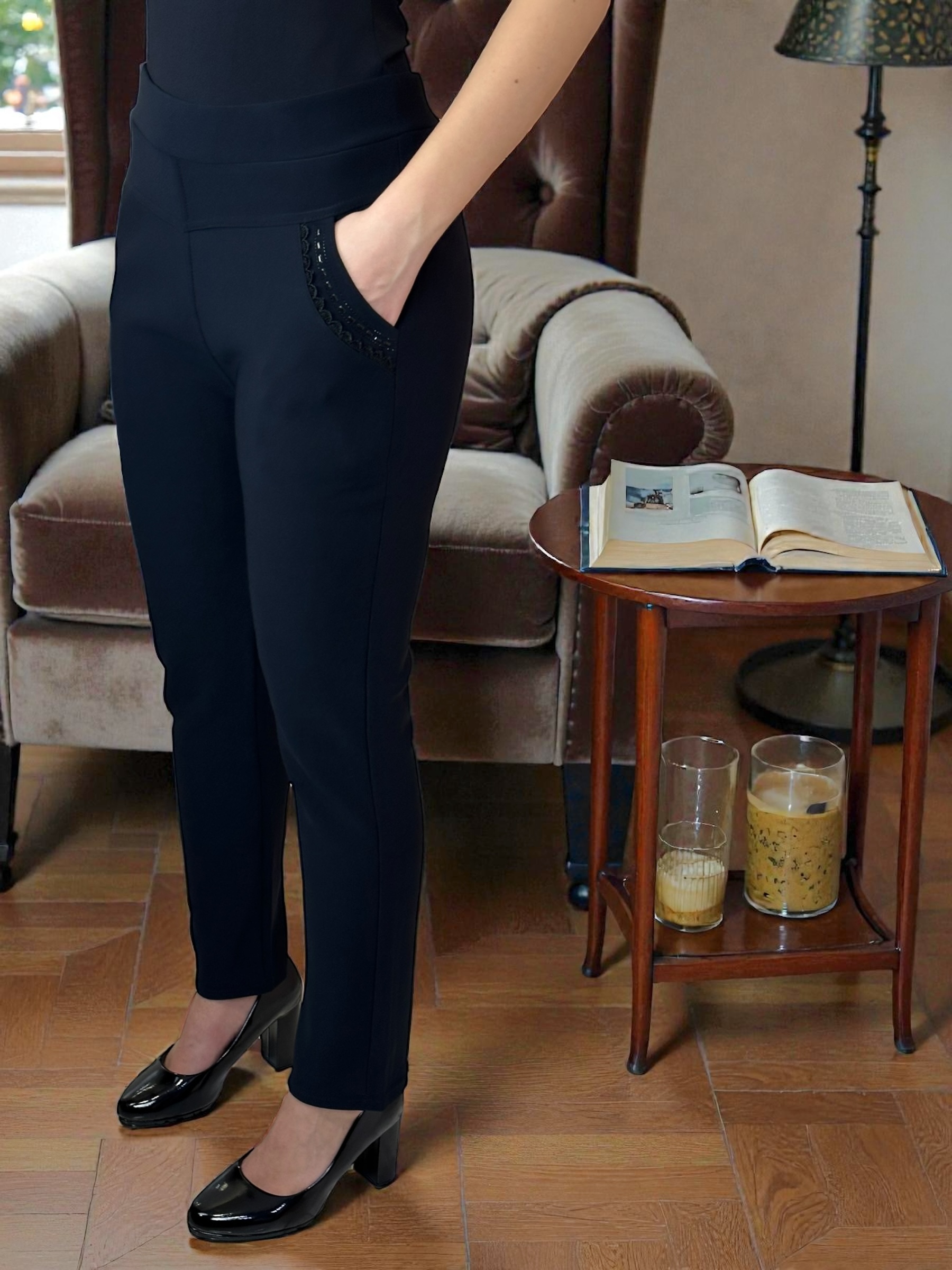 Ζεστό Κολάν Παντελόνι με Επένδυση και Λεπτομέρεια Δαντέλας