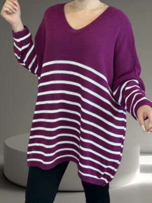 Πλεκτό πουλόβερ με ρίγες και chic διάθεση