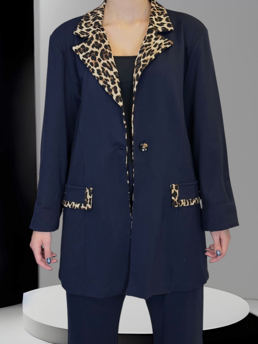 Κοστούμι με Ελαστικό Ύφασμα και Φόδρα με Λεοπάρ Υπογραφή