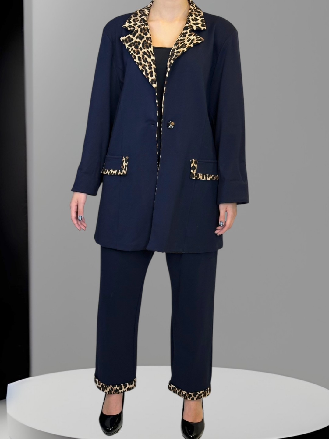 Κοστούμι με Ελαστικό Ύφασμα και Φόδρα με Λεοπάρ Υπογραφή