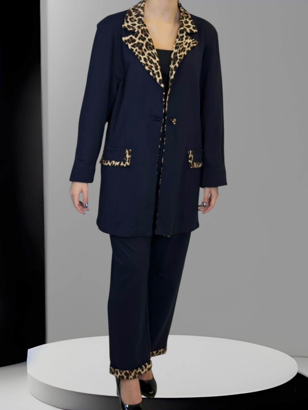 Κοστούμι με Ελαστικό Ύφασμα και Φόδρα με Λεοπάρ Υπογραφή