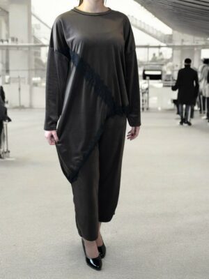 Elegant Ασύμμετρο Σετ με Εκλεπτυσμένη Δαντέλα<br/><small class="dmm_sku">Κωδικός προϊόντος: 8750-καφε1</small>